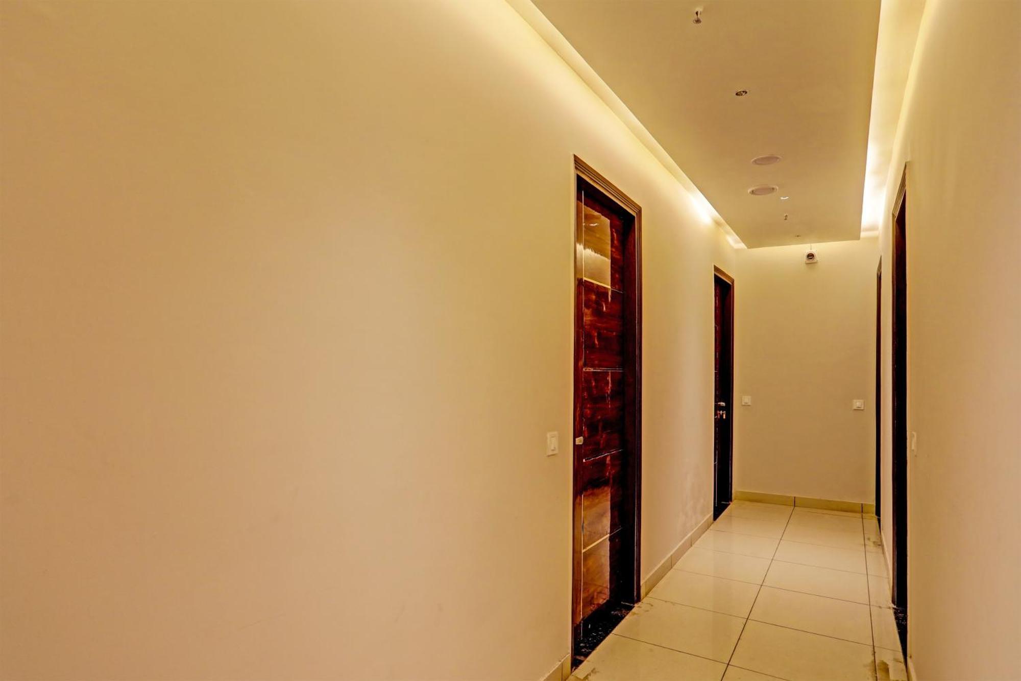Hotel O Miraas Hotel And Banquet Hall Ludhiana Exterior foto